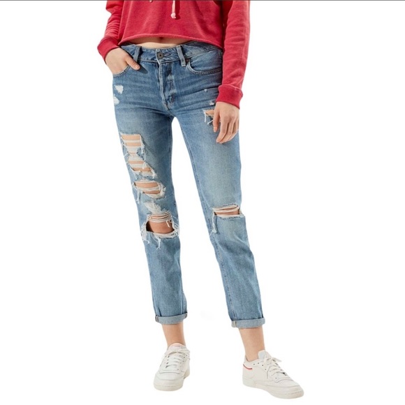 American Eagle Outfitters Denim - AMERICAN EAGLE Tomgirl Ripped Destroyed Jeans